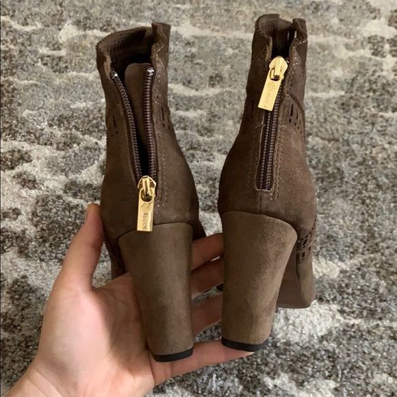 Evoda Nimbus Grey Booties - Picture 3 of 4